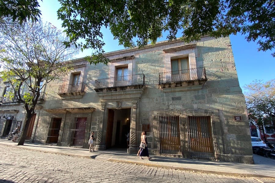Exposición de textiles indígenas y bordados en el Museo Textil de Oaxaca