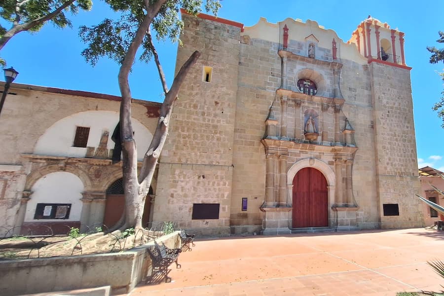 Templo y Exconvento de La Merced